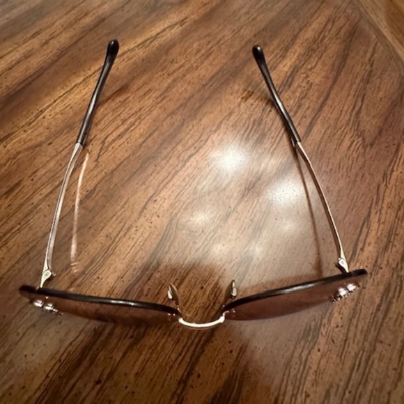 OVAL SUNGLASSES - CHANEL NEW 2023 - Coco Neige Sunglasses: Crystal CC Rimless - Picture 9 of 16